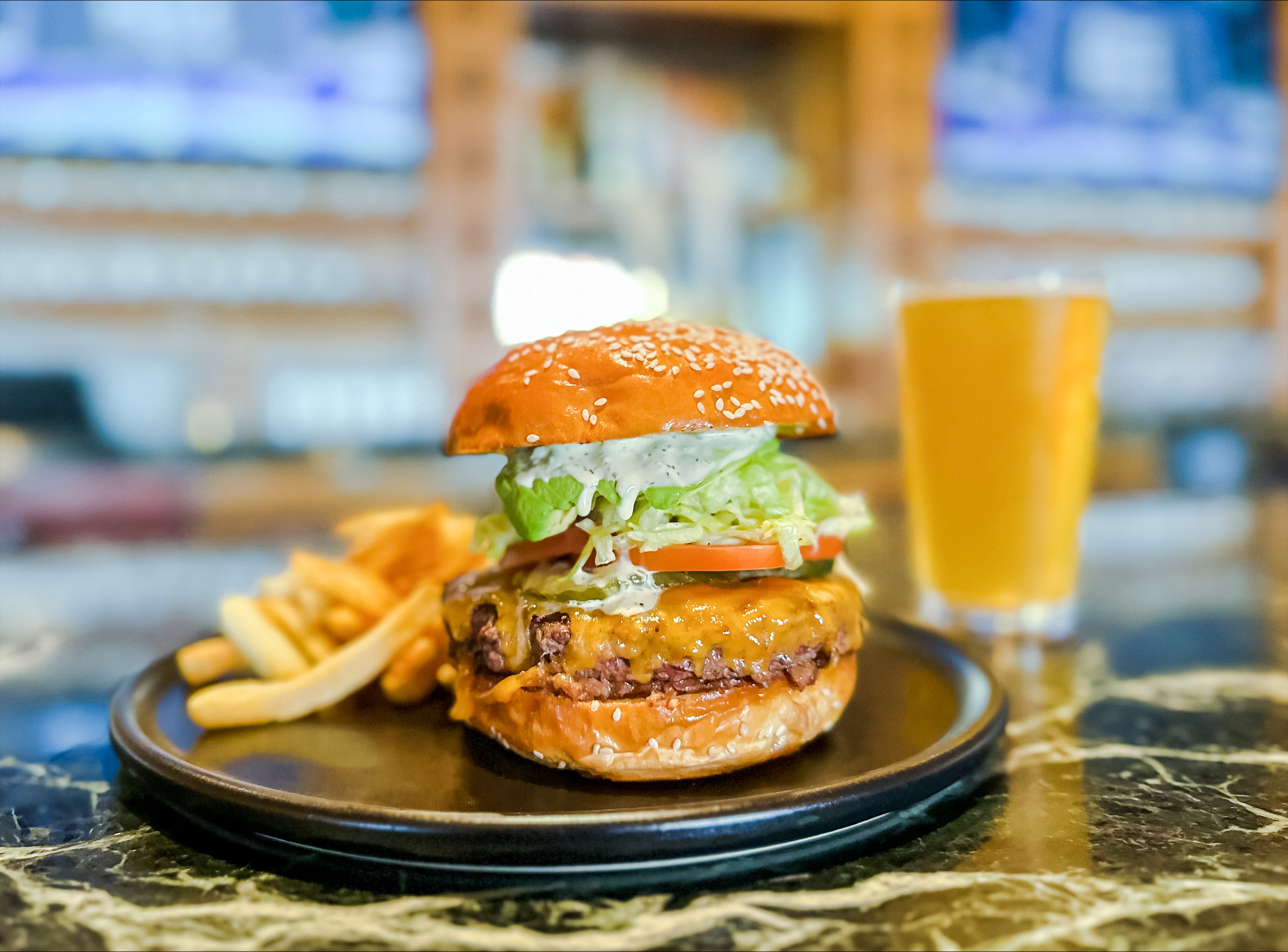 Clubhouse Grill Burger and Beer