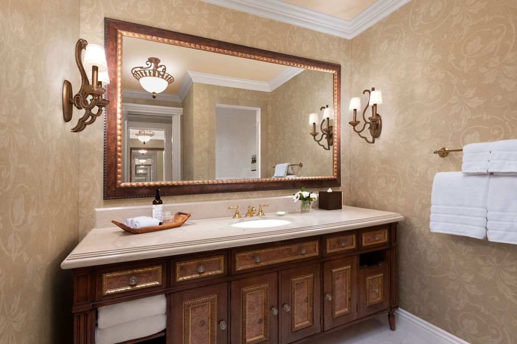Signature Villa bathroom