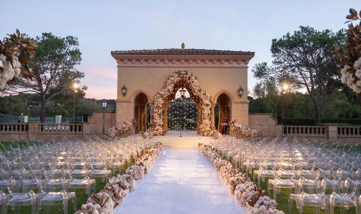 Aria Lawn Ceremony set up