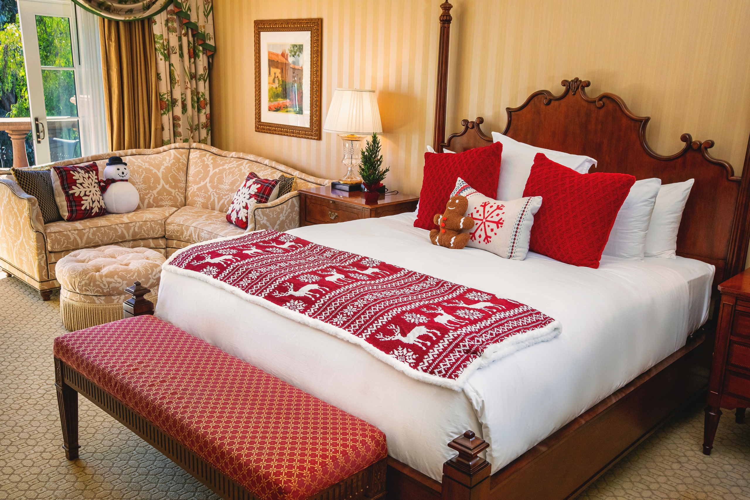 Santa Suite bedroom