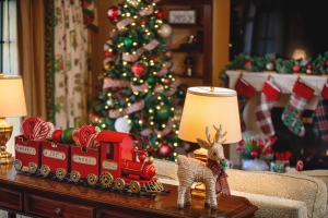 Santa Suite decor